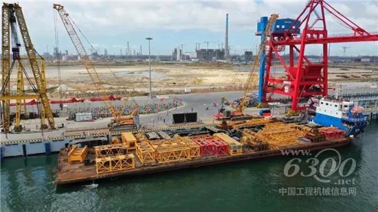  &ldquo;世界第一吊&rdquo;徐工四千噸級(jí)履帶起重機(jī)沙特首吊成功