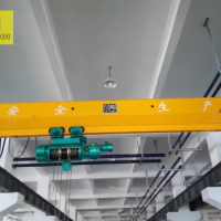 成都起重機廠 航吊、四川新盛華起重機有限公司